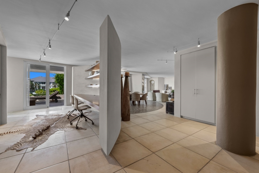 To Let 3 Bedroom Property for Rent in Bantry Bay Western Cape